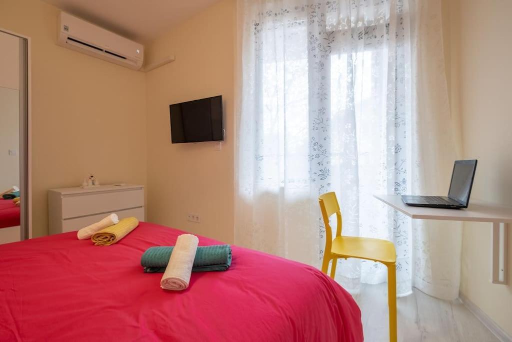 Bright & Chic Parkside Apartment Sofia Exterior photo