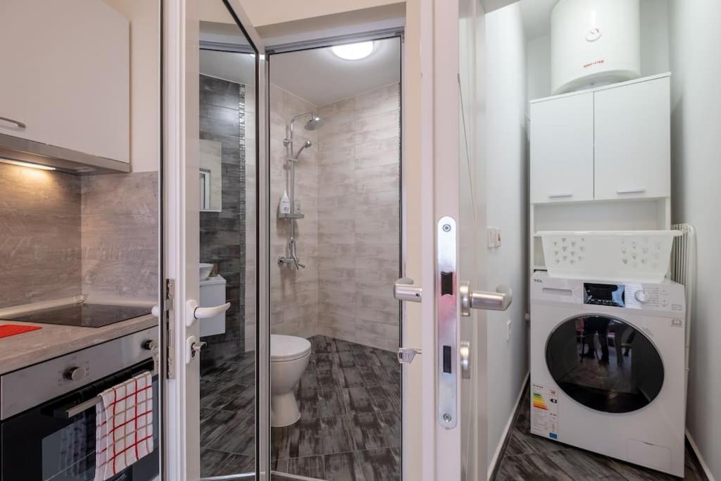 Bright & Chic Parkside Apartment Sofia Exterior photo